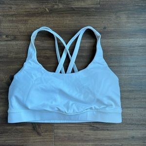 Lululemon 🍋 white energy bra